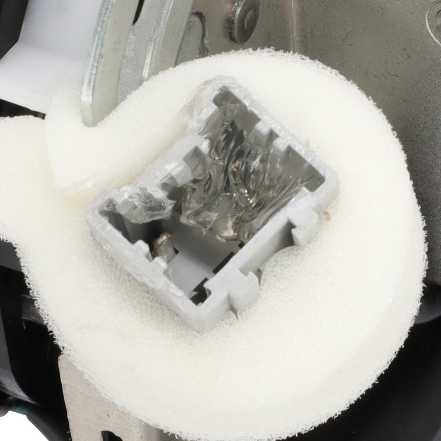 Genuine Ford Right Rear Door Lock Actuator suit Ford Falcon AU-BF